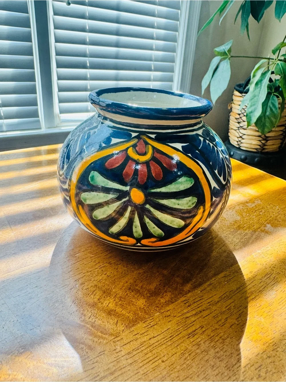 Mexican Folk Art Hand-painted Terracotta Small Vase-Mexico